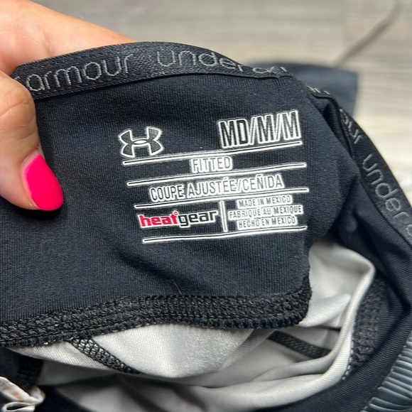 Under armour Capri length  leggings size medium - Picture 2 of 8